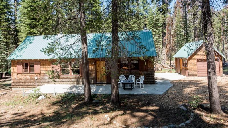 Single Family Residence On Upper Line Creek Huntington Lake